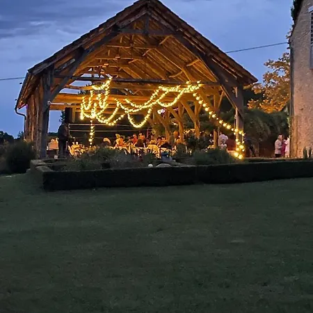 Le Clos Des Buis De Charme Azul Daire