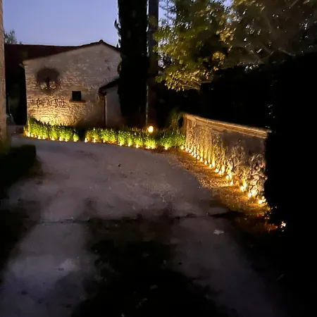 Le Clos Des Buis De Charme Azul Daire *